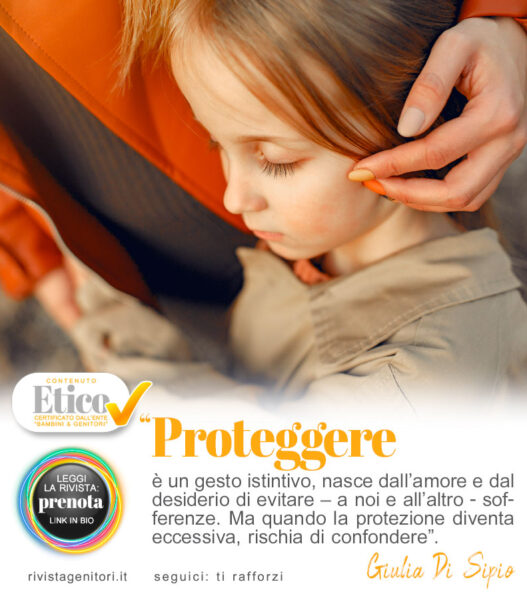 Genitore che protegge un bambino lasciandogli libertà