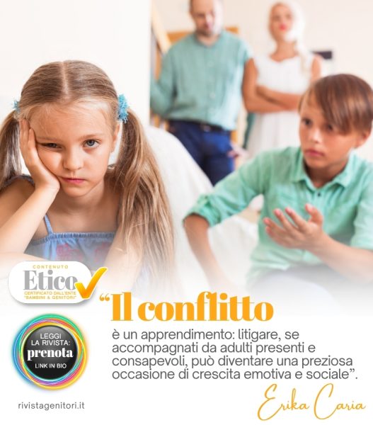 Genitore che aiuta due fratelli a risolvere un litigio attraverso il dialogo e l'ascolto delle emozioni.
